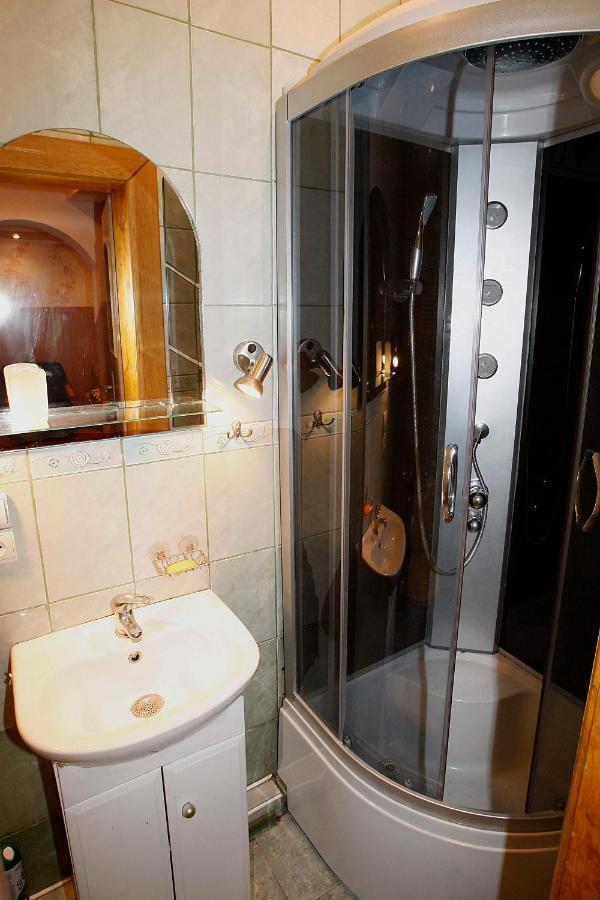 Simfonia Lwiw Apartment Lviv Bagian luar foto